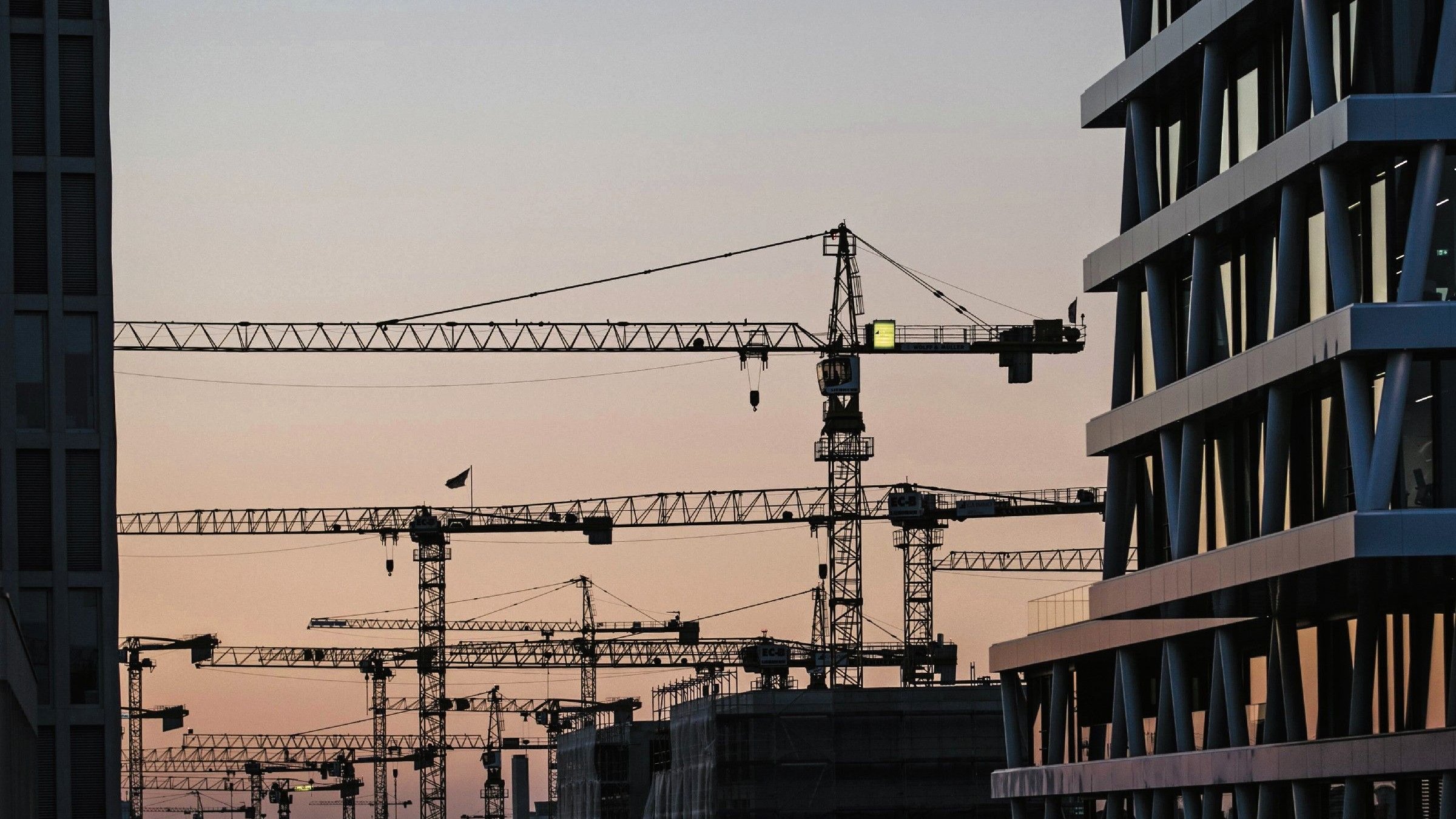 Immobilienkredite: Gedrückte Stimmung bei Profi-Investoren belastet den Immobilienmarkt