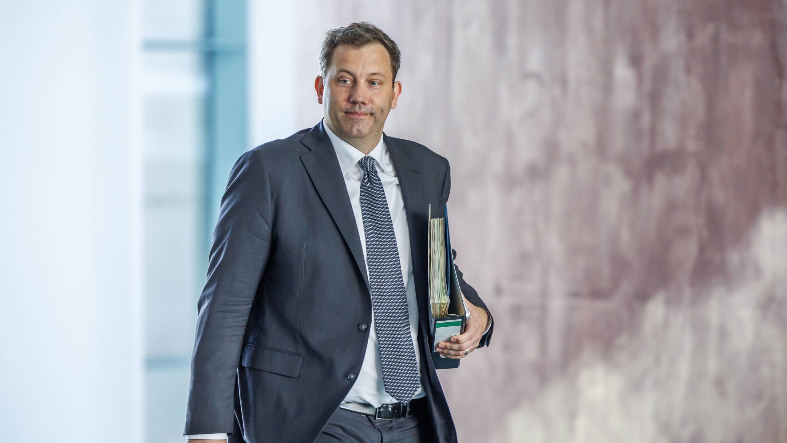 Klingbeil – Haben erst kleines Stück des Reformwegs geschafft